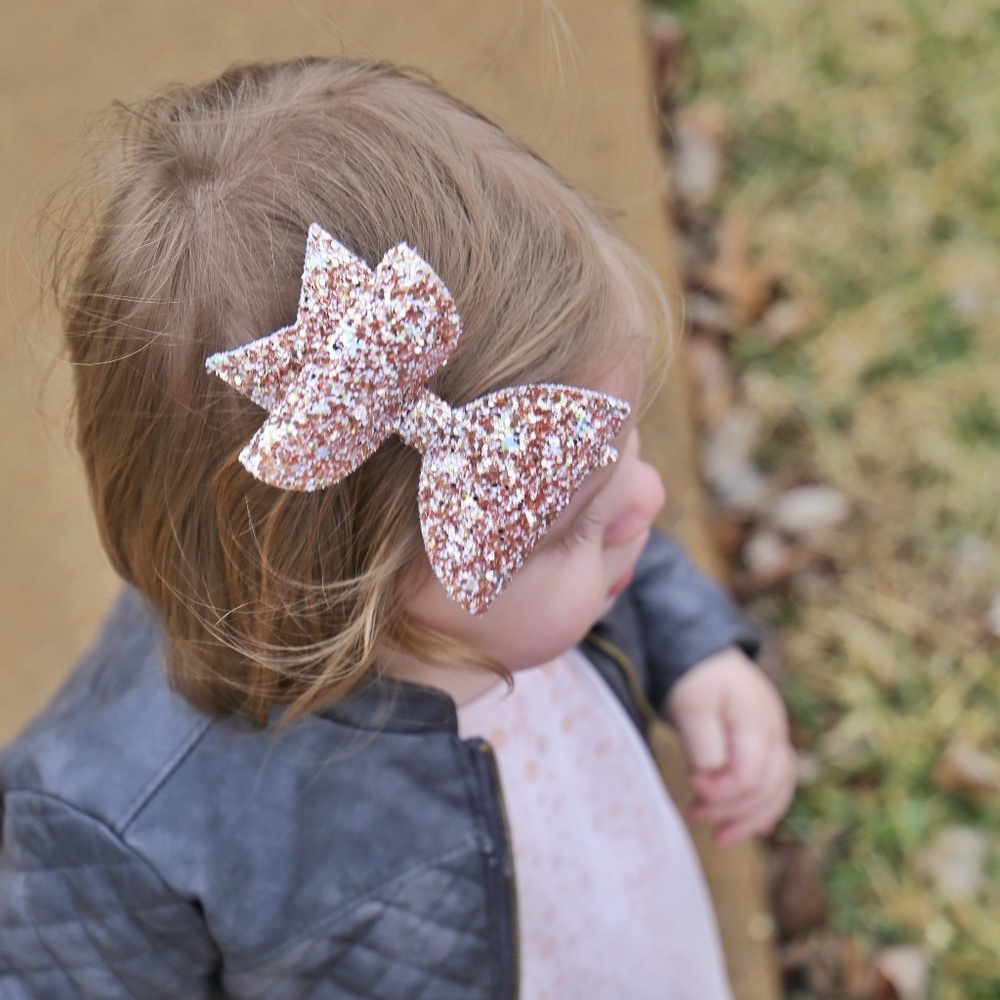 Cooper penny glitter bow